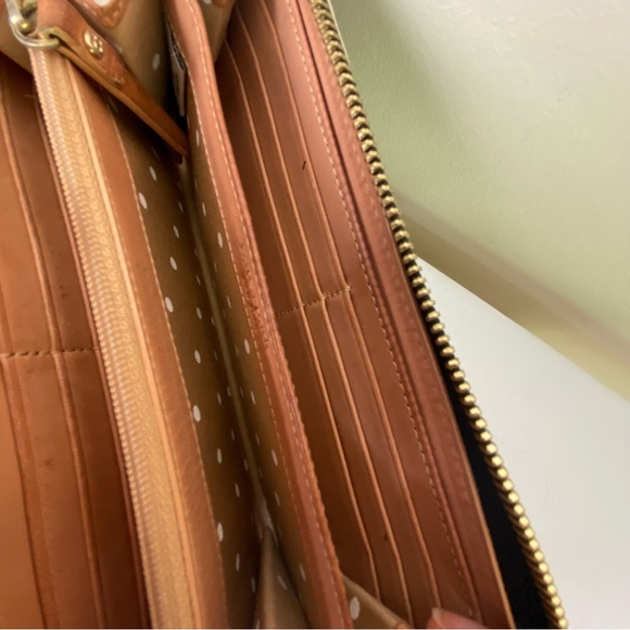 KATE SPADE New Continental Patent Leather Black Wallet - Picture 3 of 5